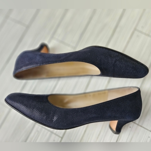 Salvatore Ferragamo Striped Suede Almond Toe Kitten Heels in Midnight Size 8.5 - Picture 11 of 12